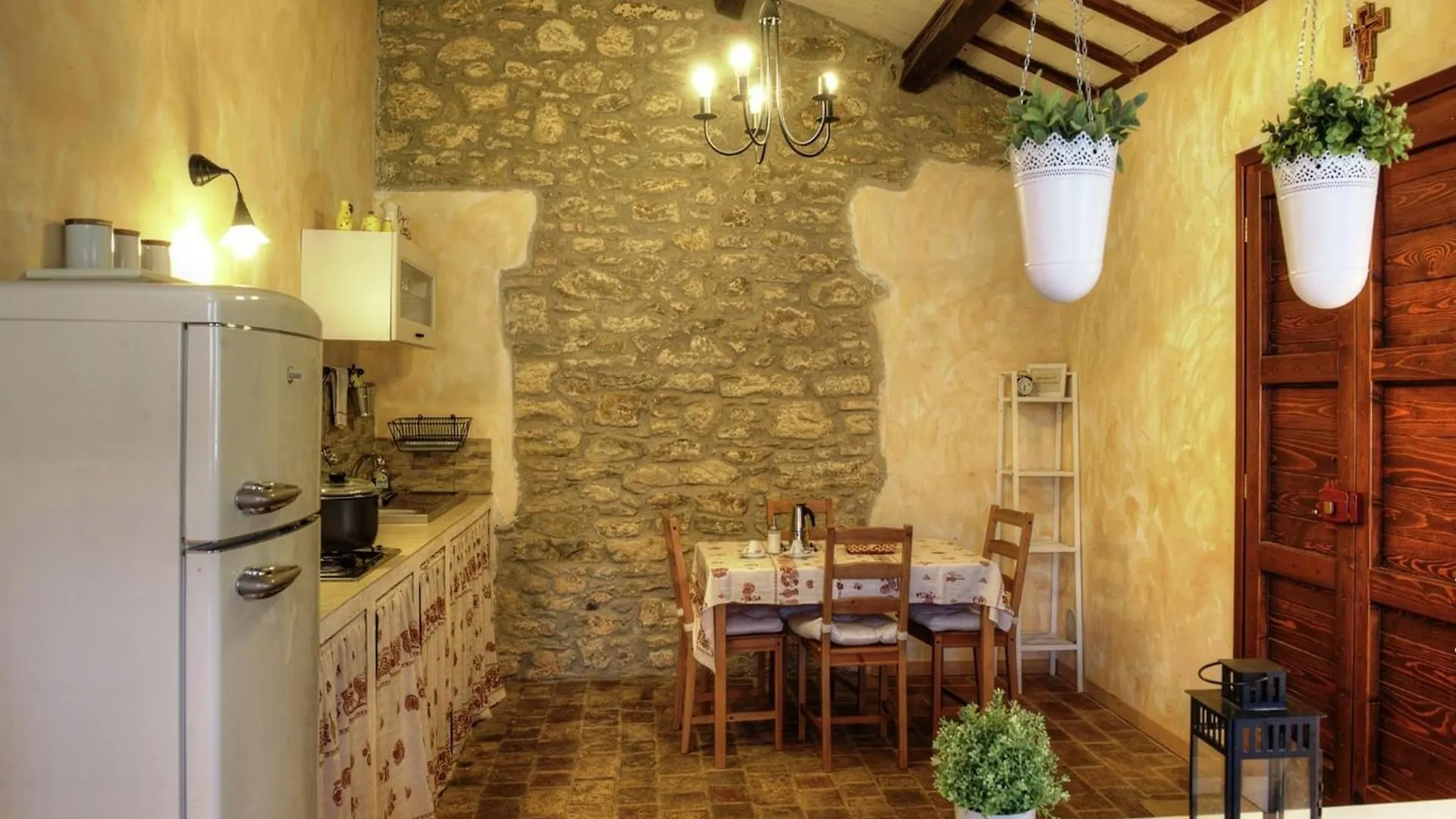 Scenic Holiday Home In Modigliana With Fenced Garden